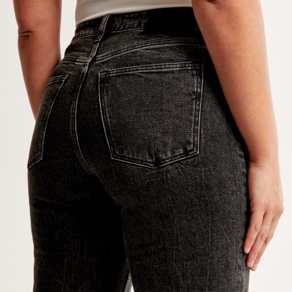 Abercrombie & Fitch Curve Love High Rise Mom Jean - Picture 6 of 8